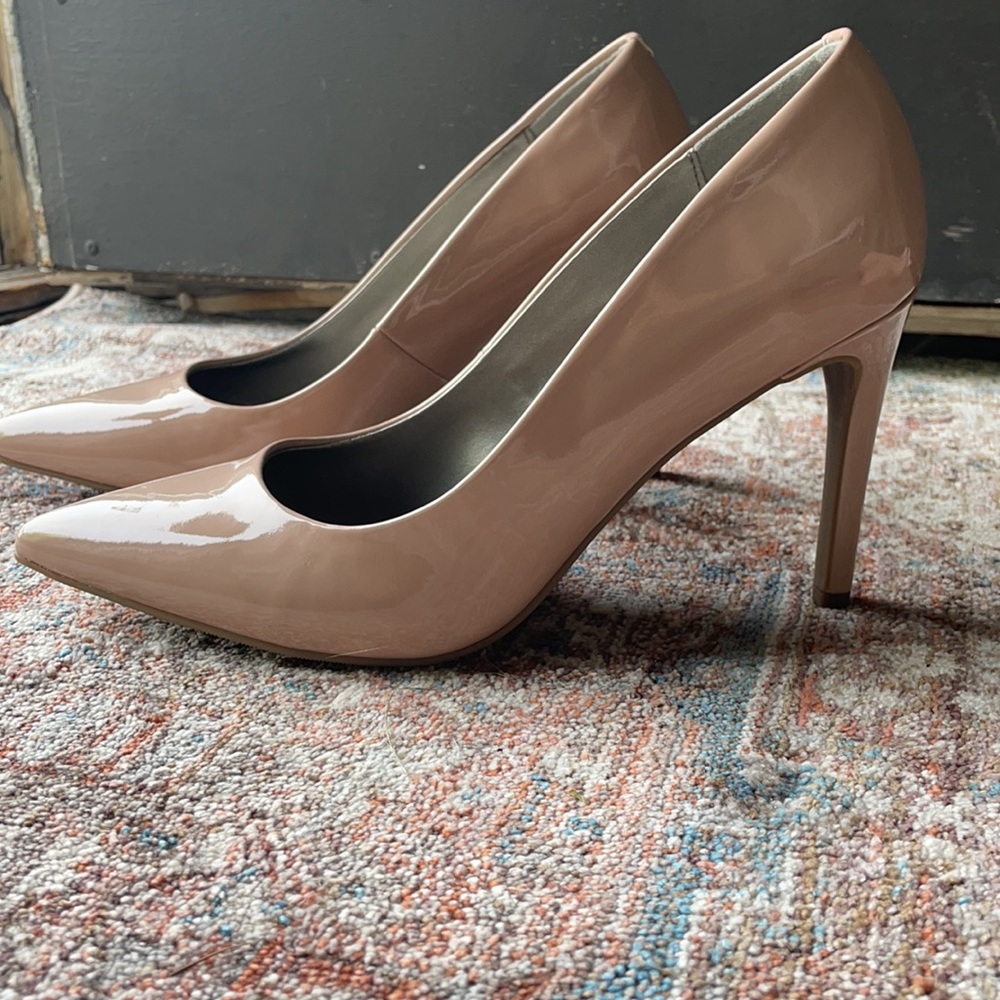 Worthington Nude Stiletto